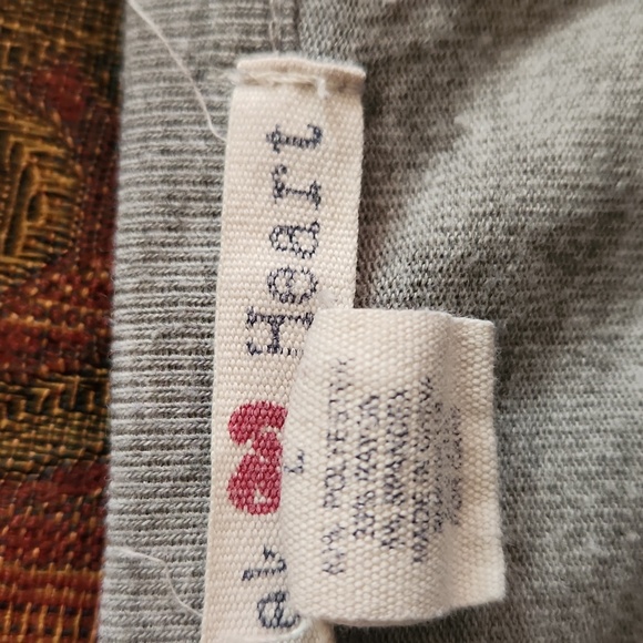 Large Tops - Picture 4 of 10